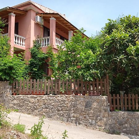 Iren Holiday Apartment Ipsos Exterior foto